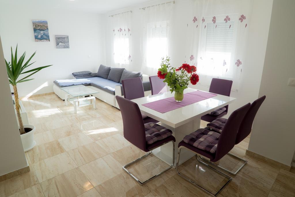 Apartmani Ruzica 马卡尔斯卡 外观 照片