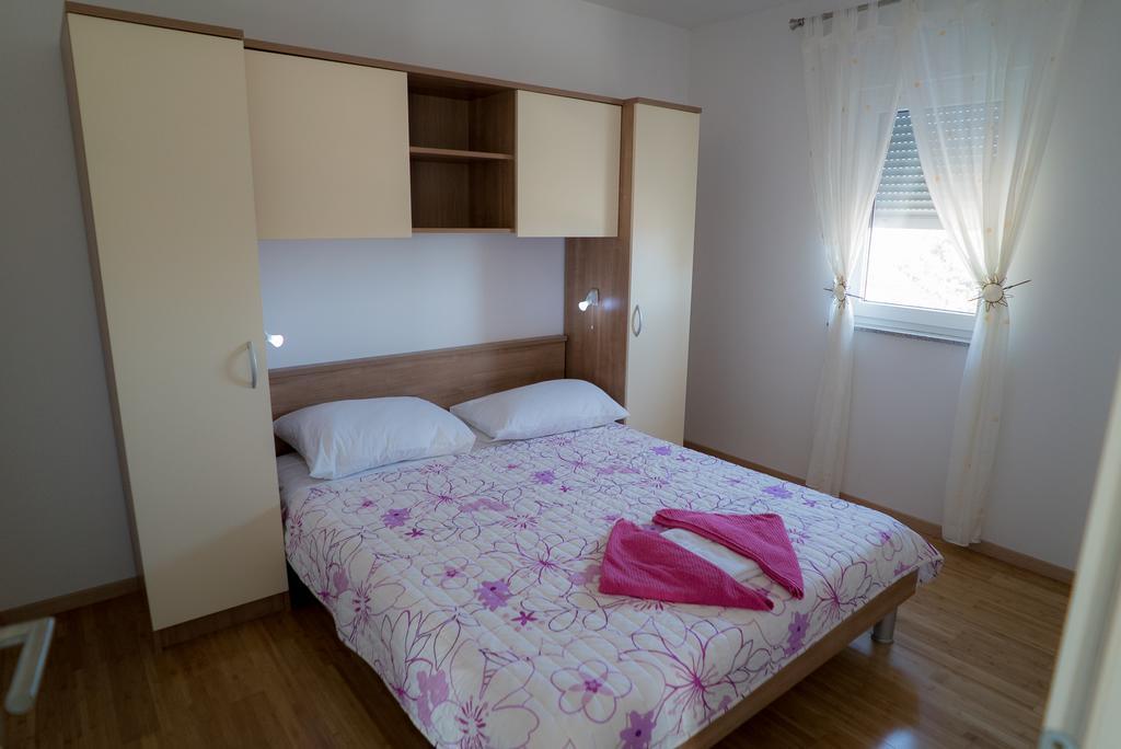 Apartmani Ruzica 马卡尔斯卡 外观 照片